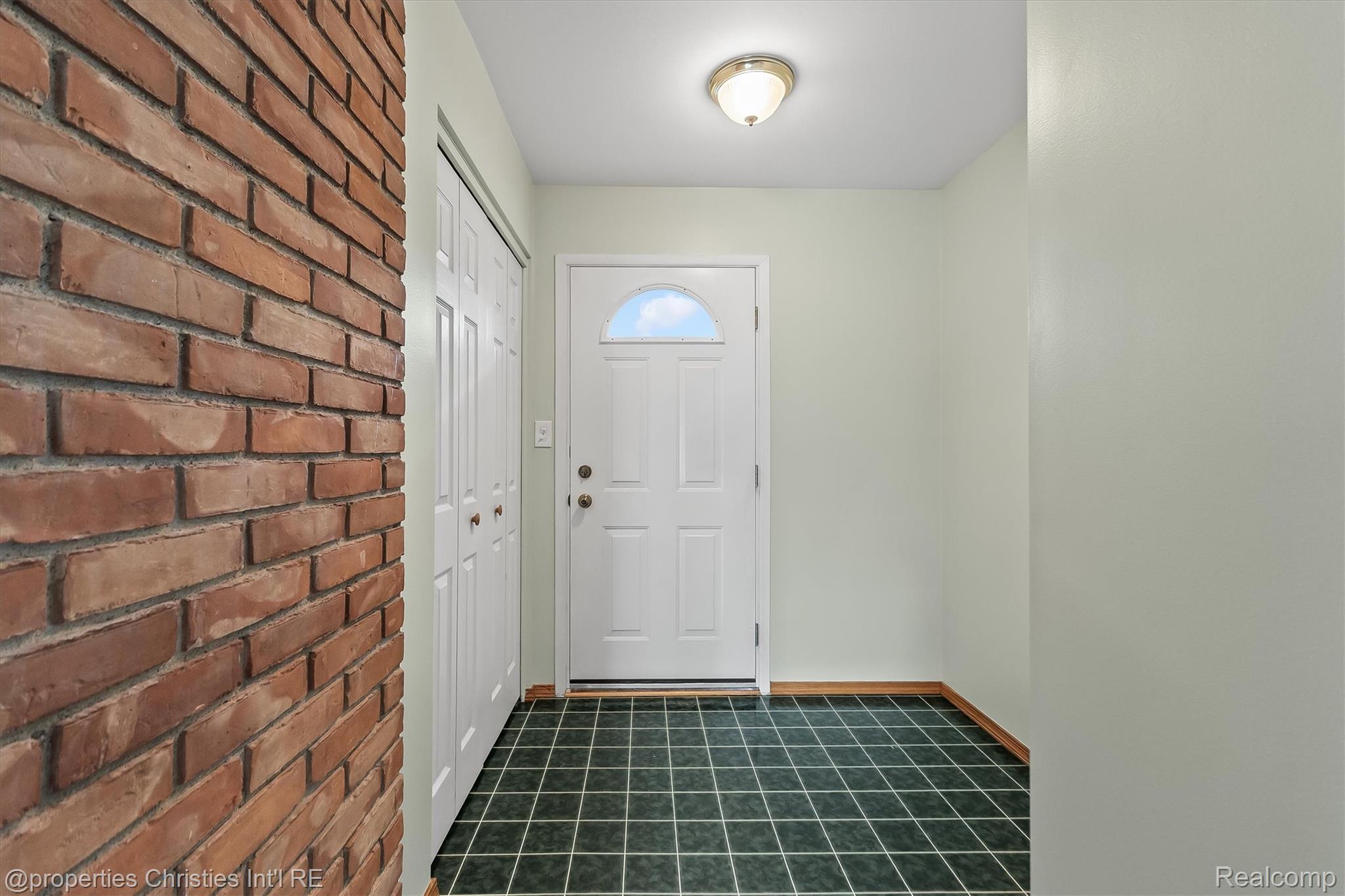 1311 Winchcombe Drive Property Photo 5