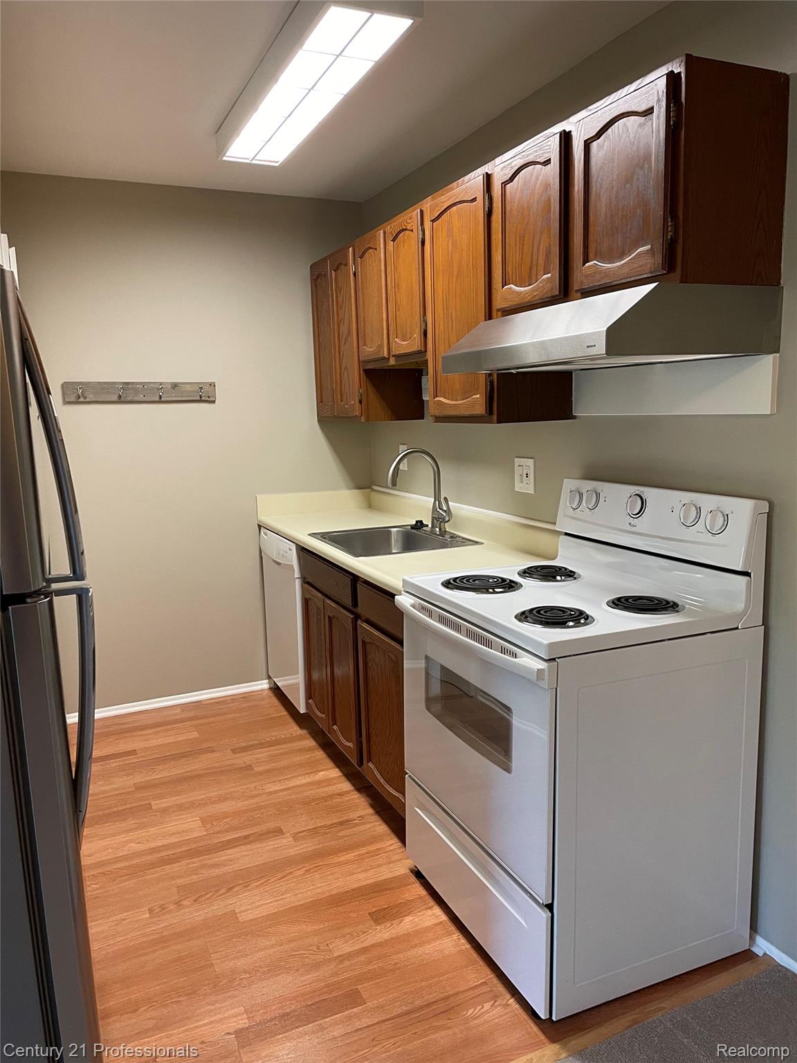 810 Plate Street 205 Property Photo 6