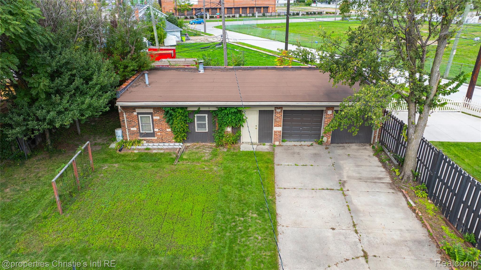 16243 Owen Avenue Property Photo 2