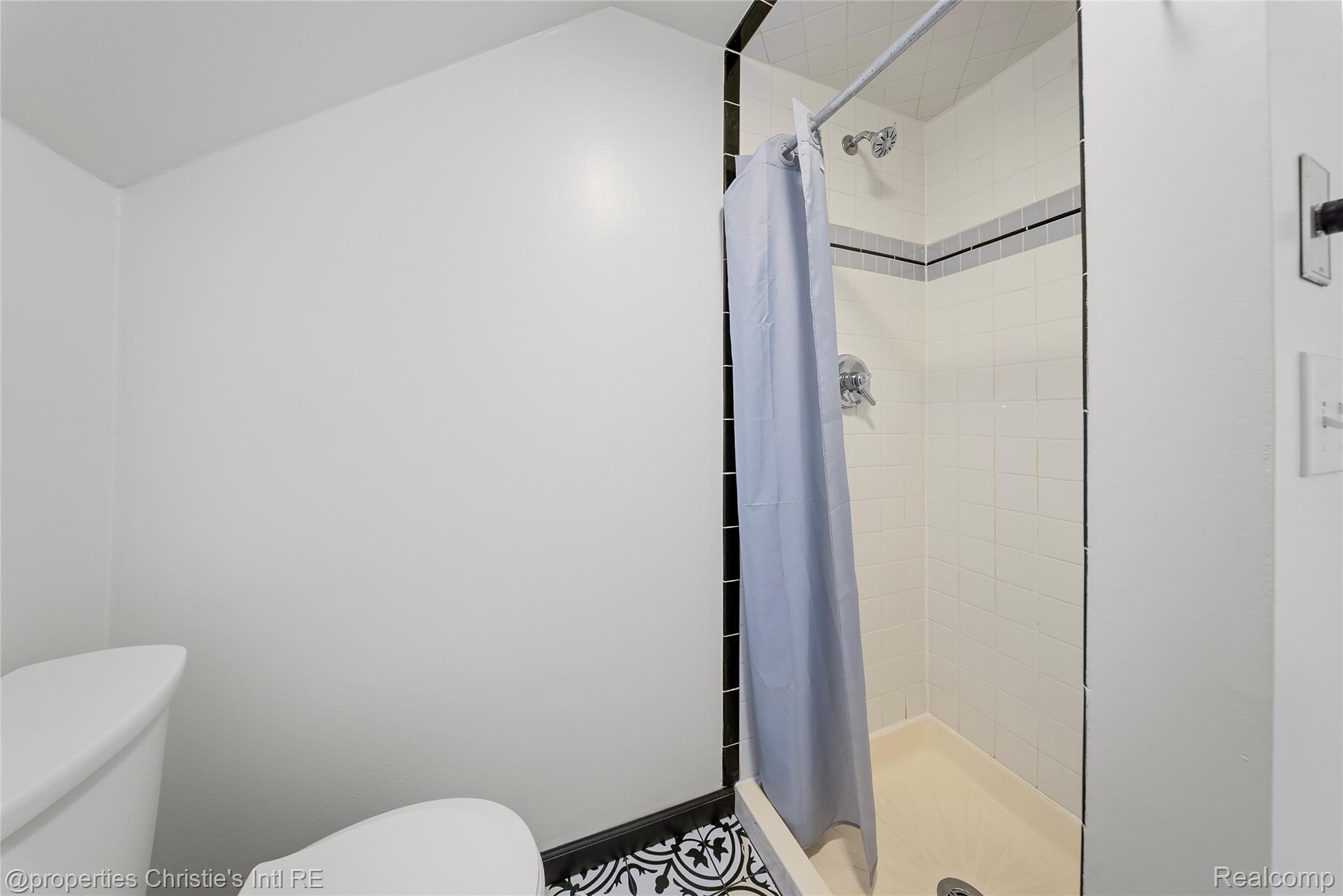16243 Owen Avenue Property Photo 22
