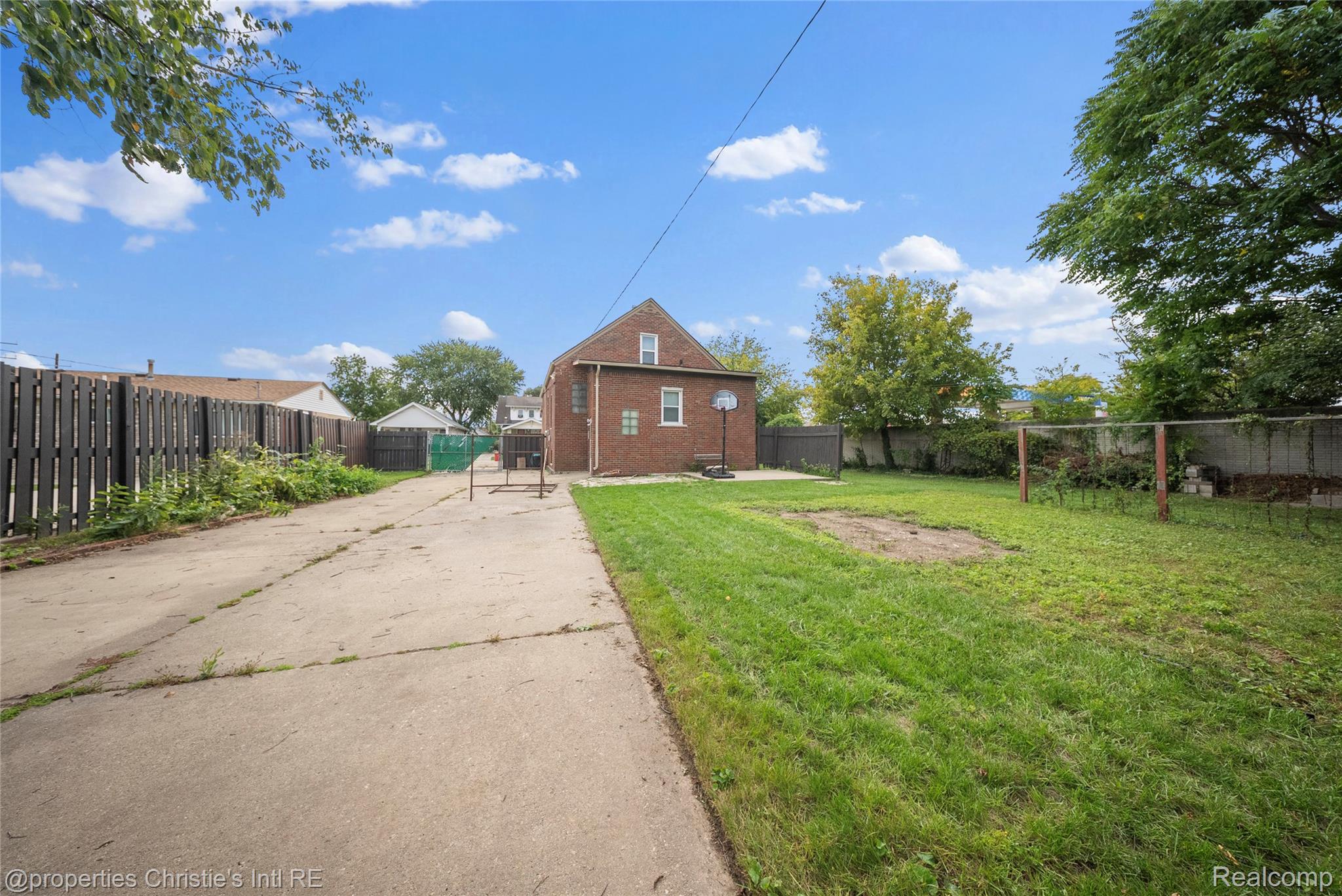 16243 Owen Avenue Property Photo 27