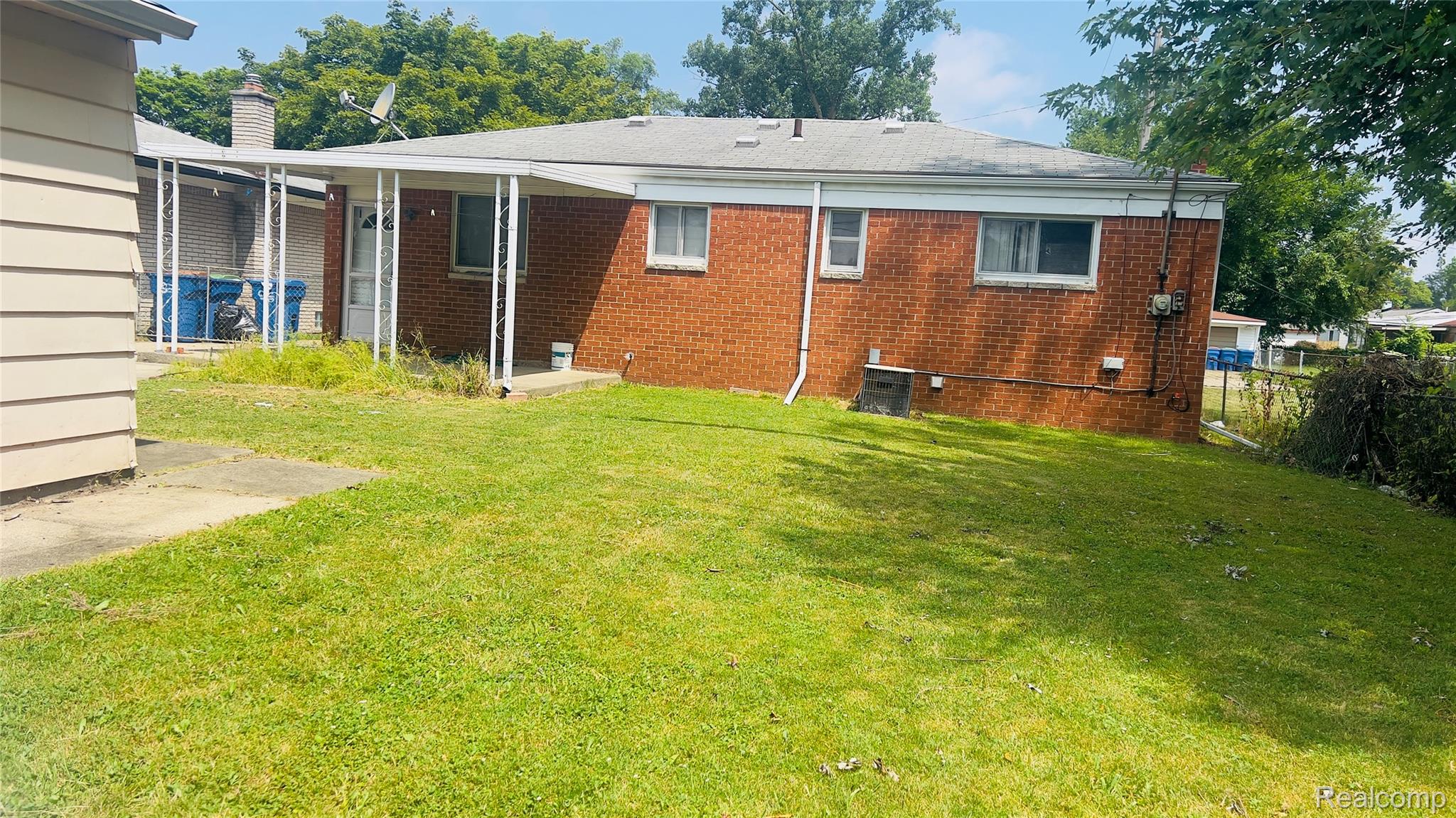 4224 Garrick Avenue Property Photo 23