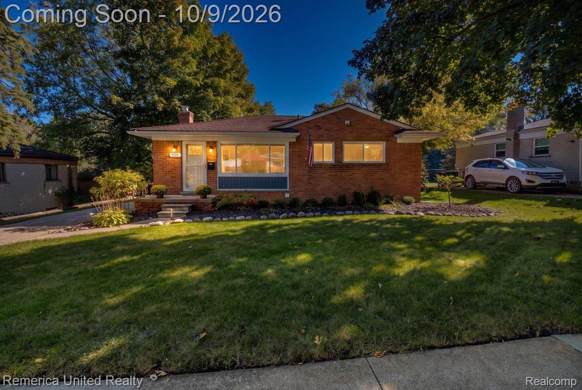 826 Squire Lane Property Photo 1