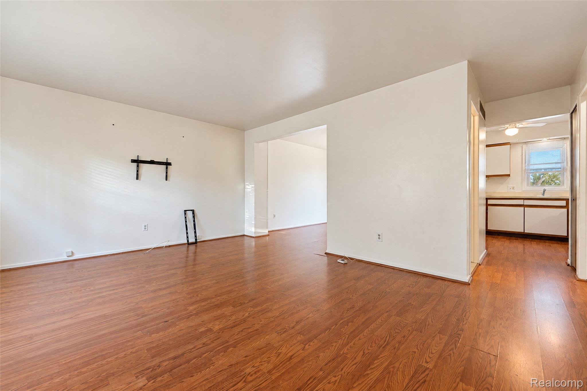 24244 Bashian Drive Property Photo 2