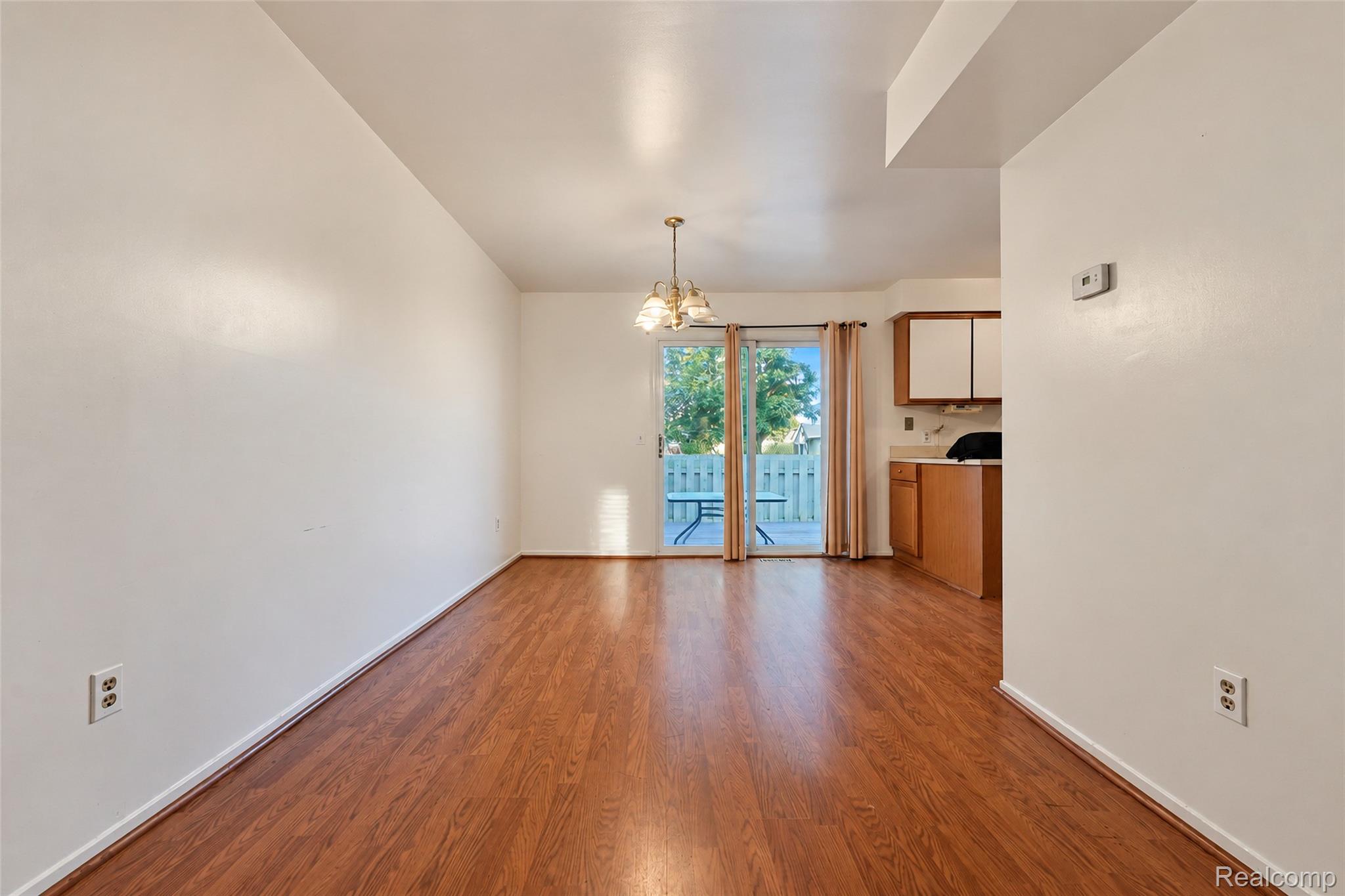 24244 Bashian Drive Property Photo 5