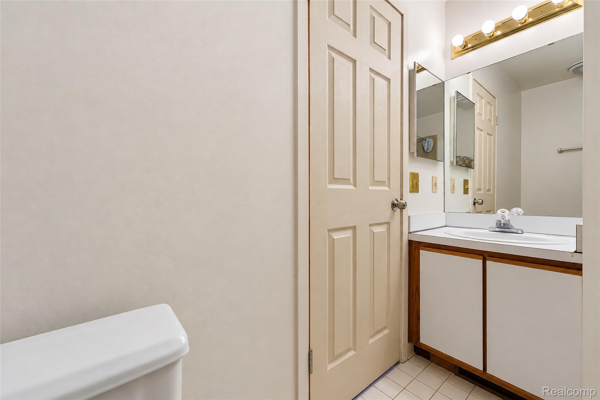 24244 Bashian Drive Property Photo 22