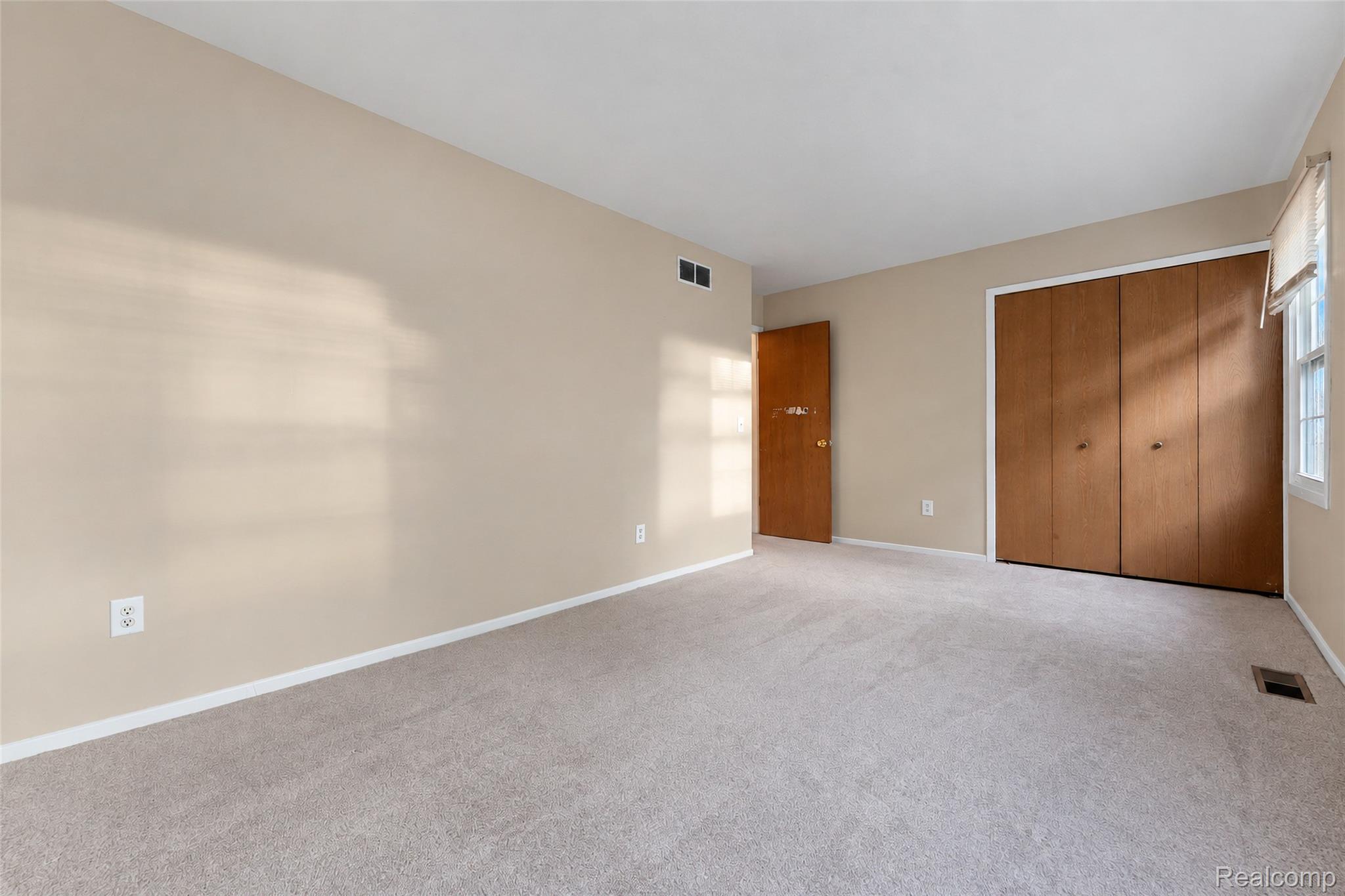 24244 Bashian Drive Property Photo 28