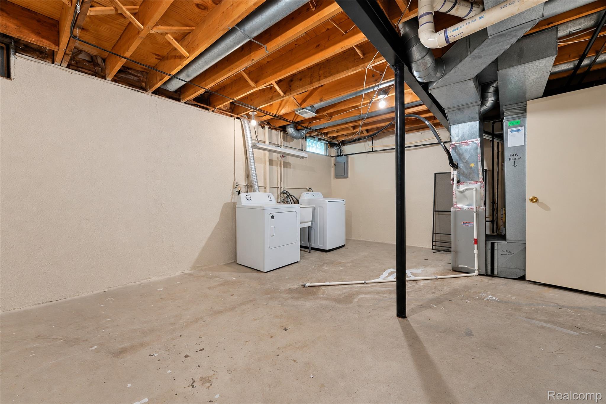 24244 Bashian Drive Property Photo 30