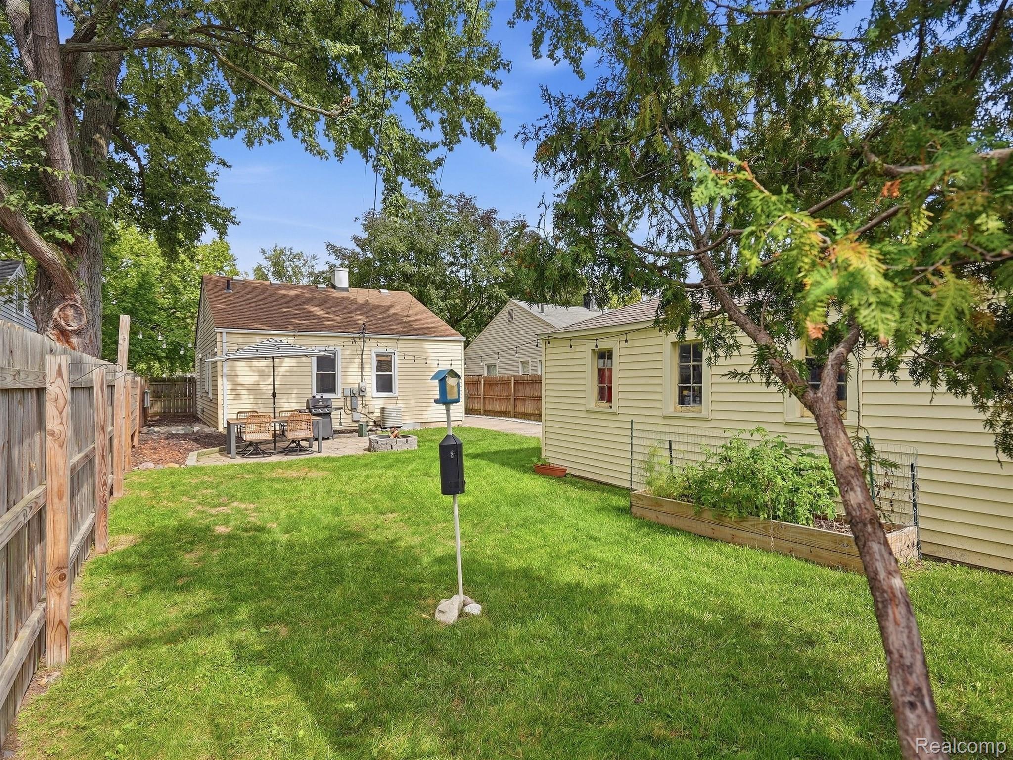 2120 Barrett Avenue Property Photo 29