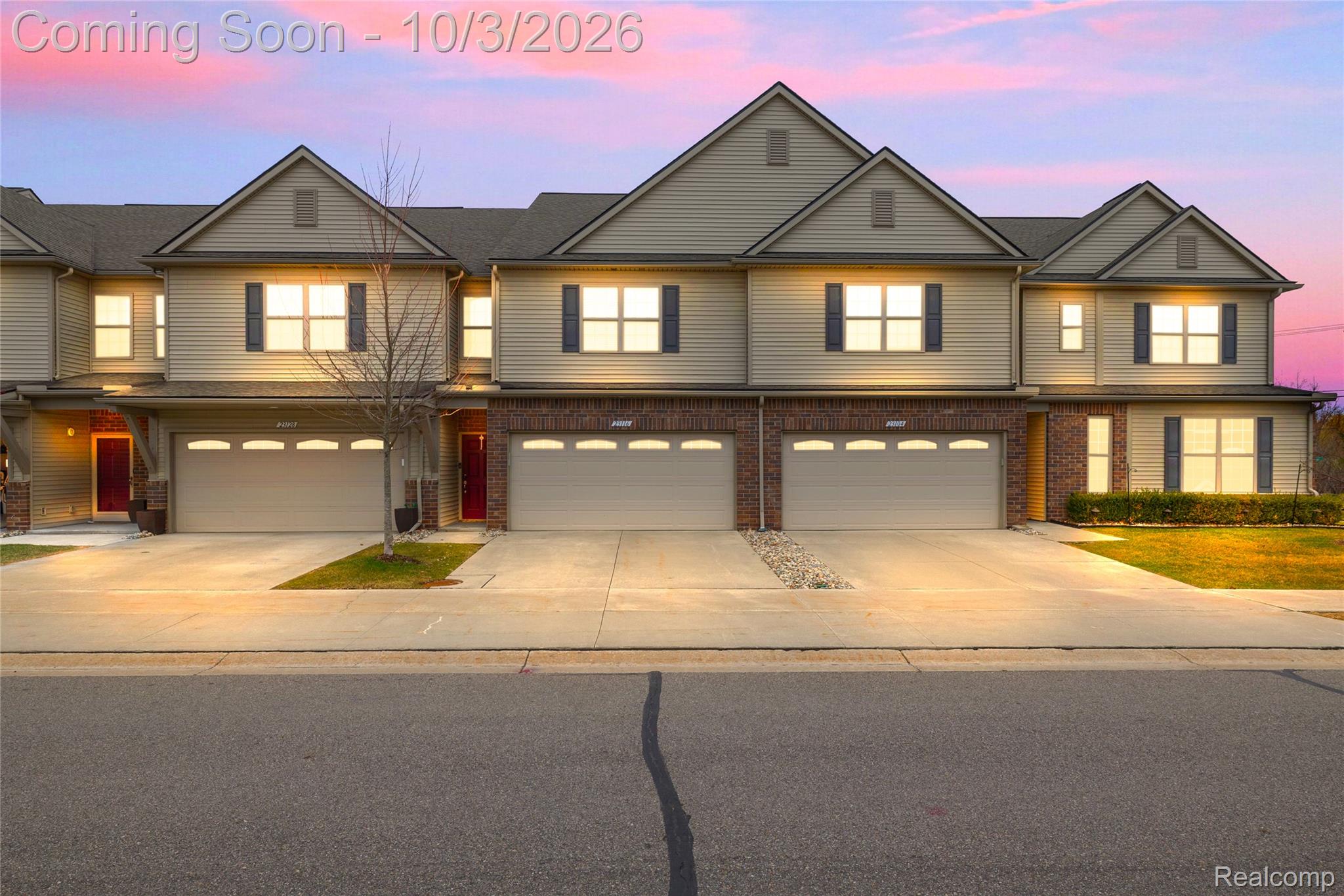 23116 Clarewood Street Property Photo 1