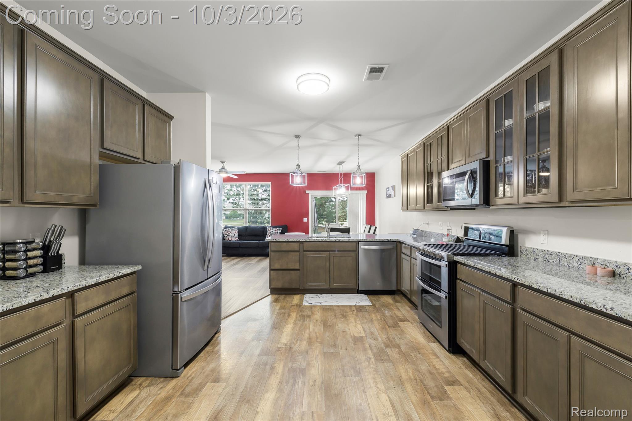 23116 Clarewood Street Property Photo 6