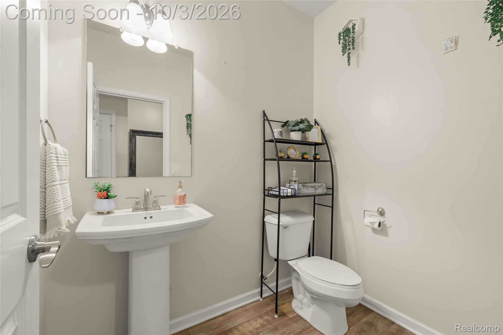 23116 Clarewood Street Property Photo 13