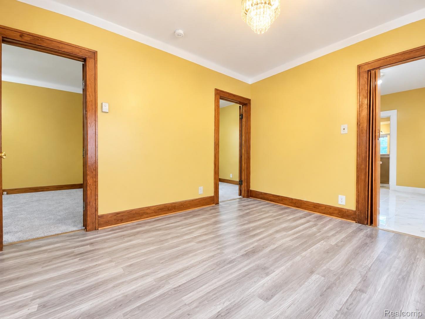 5117 Sobieski Street Property Photo 3