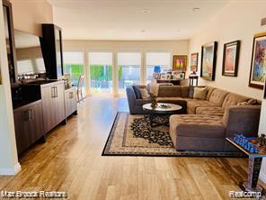 4784 S Valleyview Road Property Photo 4