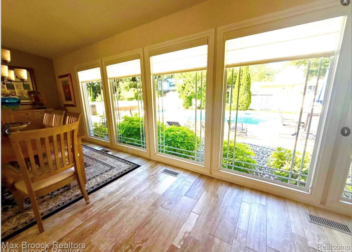 4784 S Valleyview Road Property Photo 9