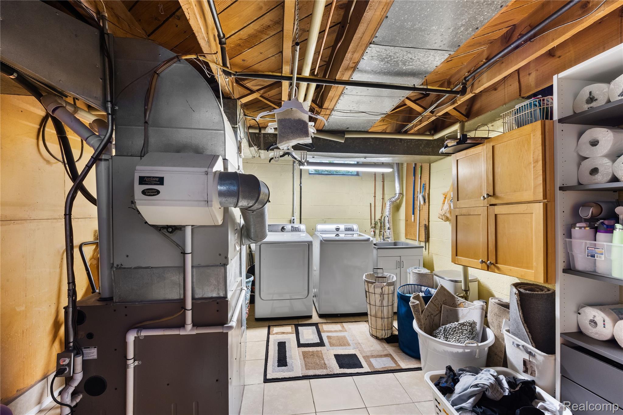 827 N Vernon Street Property Photo 19