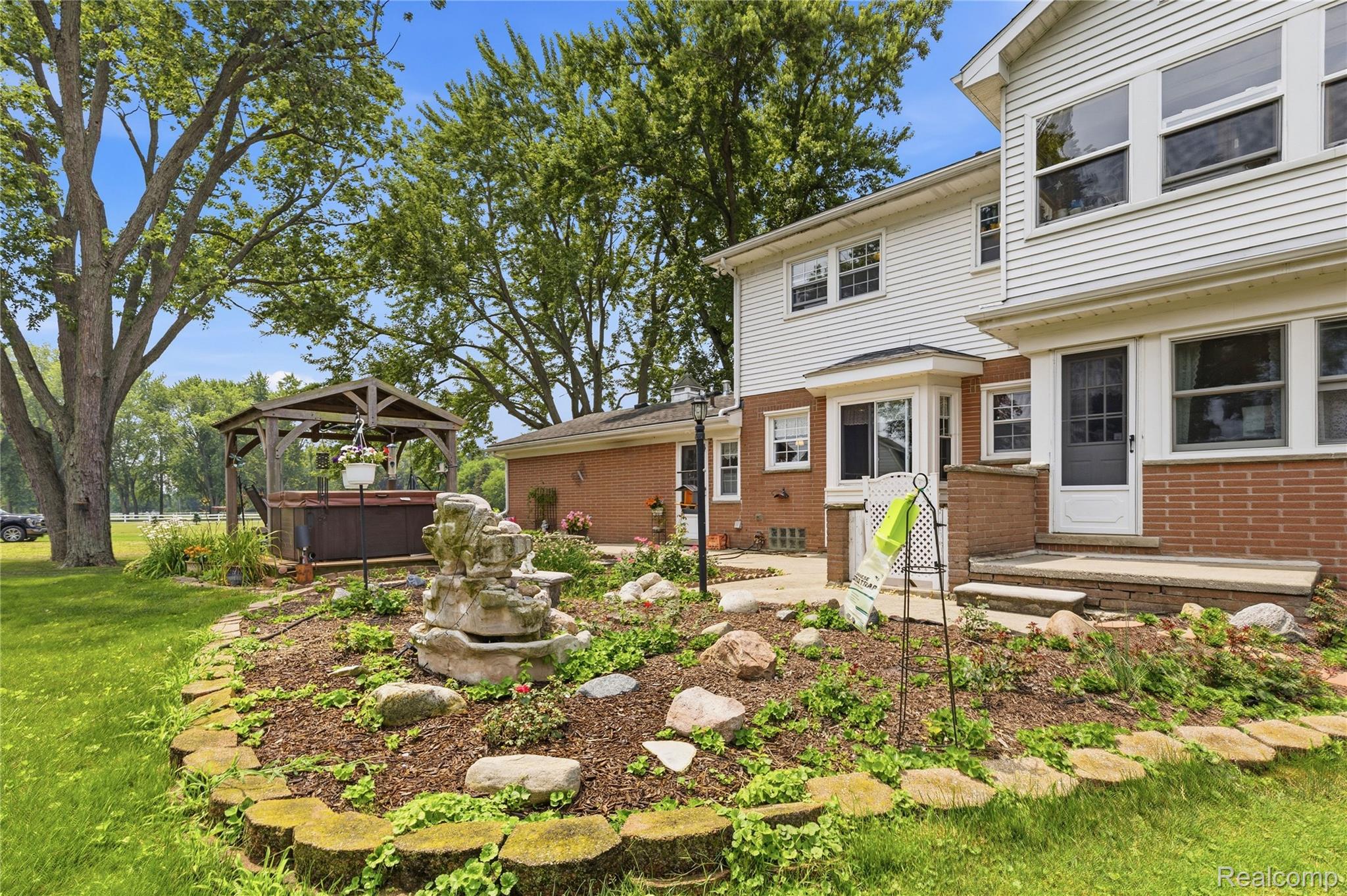 4925 S Huron River Drive Property Photo 65