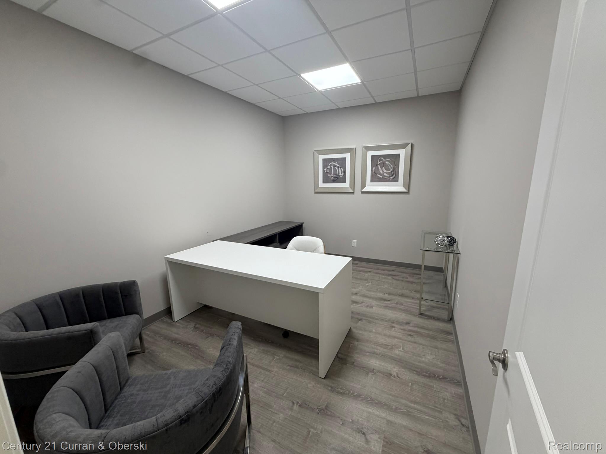 26931 Ford Road Property Photo 10