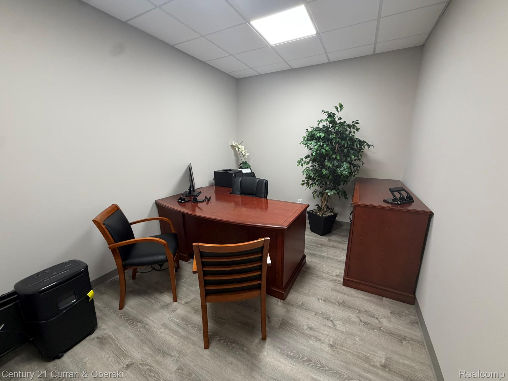 26931 Ford Road Property Photo 11
