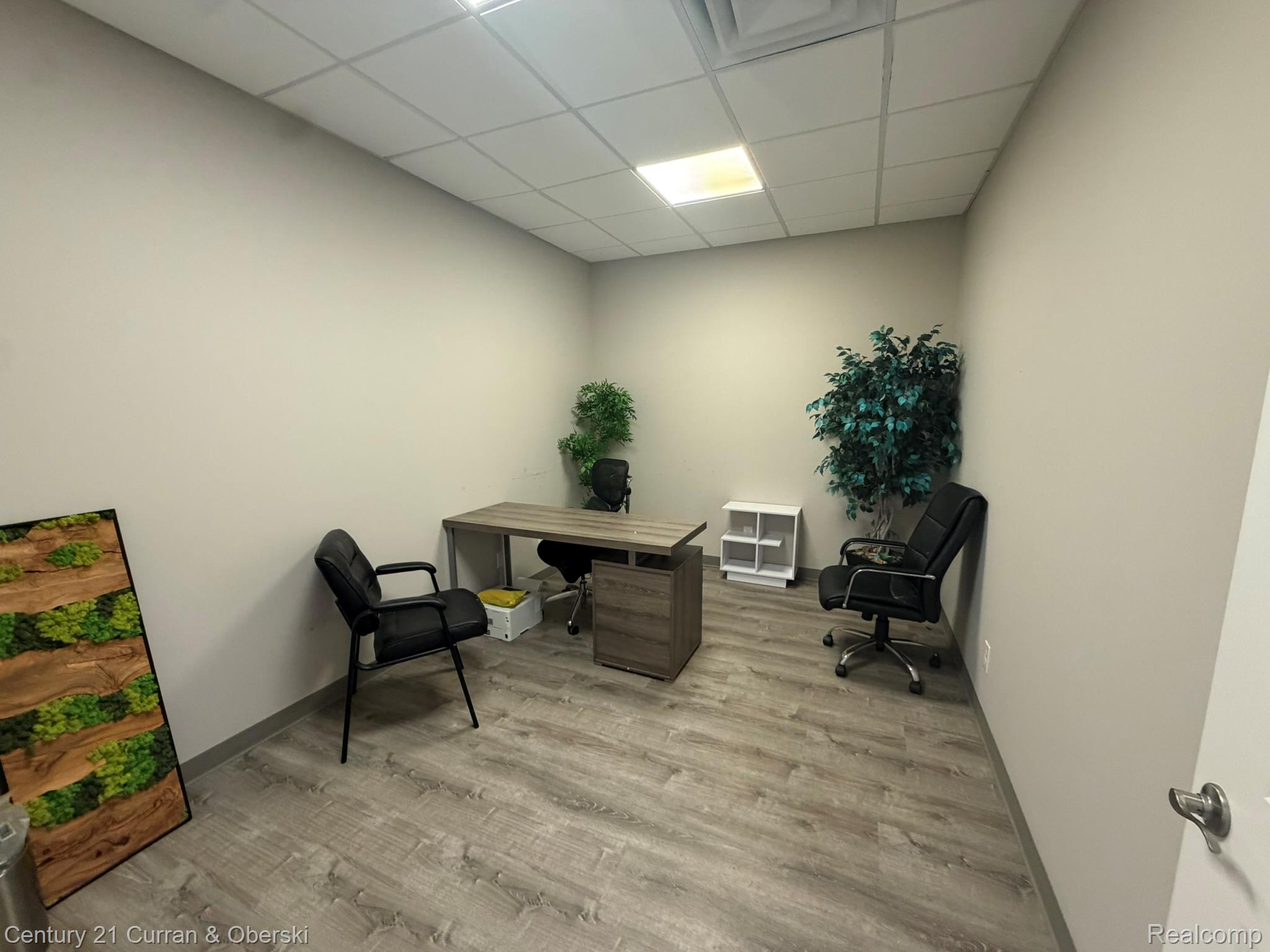 26931 Ford Road Property Photo 12