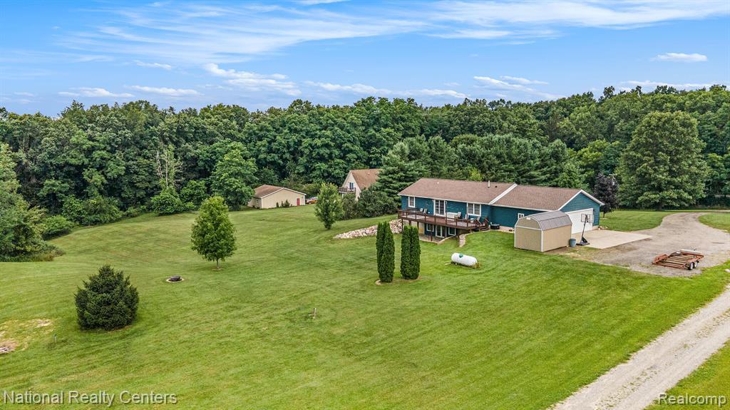 8129 Folks Road Property Photo 1