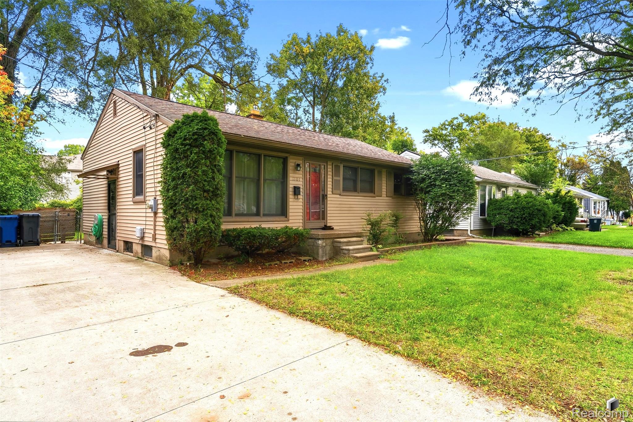 1101 Mohawk Avenue Property Photo 2