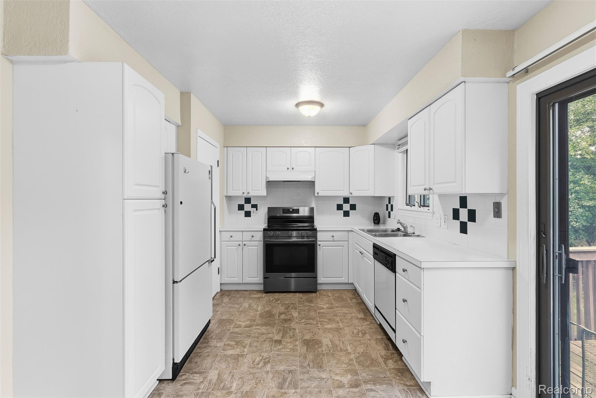 1101 Mohawk Avenue Property Photo 10