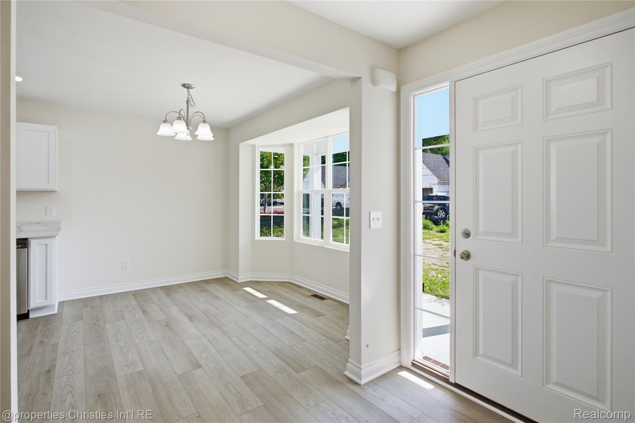 757 Nelsons Ridge 2 Property Photo 3