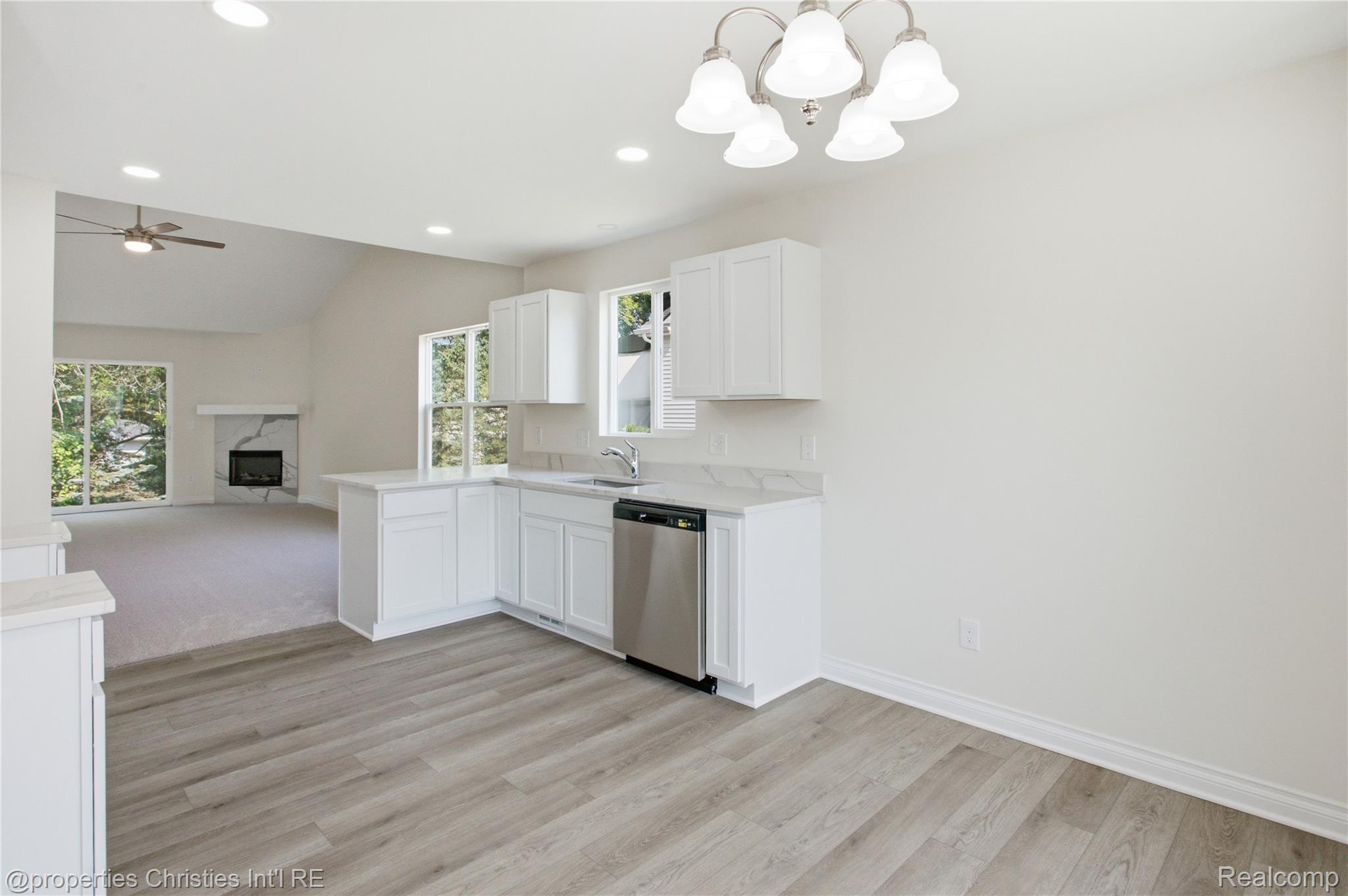 757 Nelsons Ridge 2 Property Photo 6