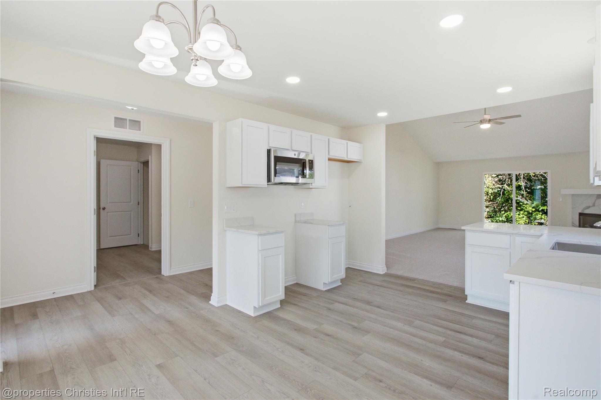 757 Nelsons Ridge 2 Property Photo 8