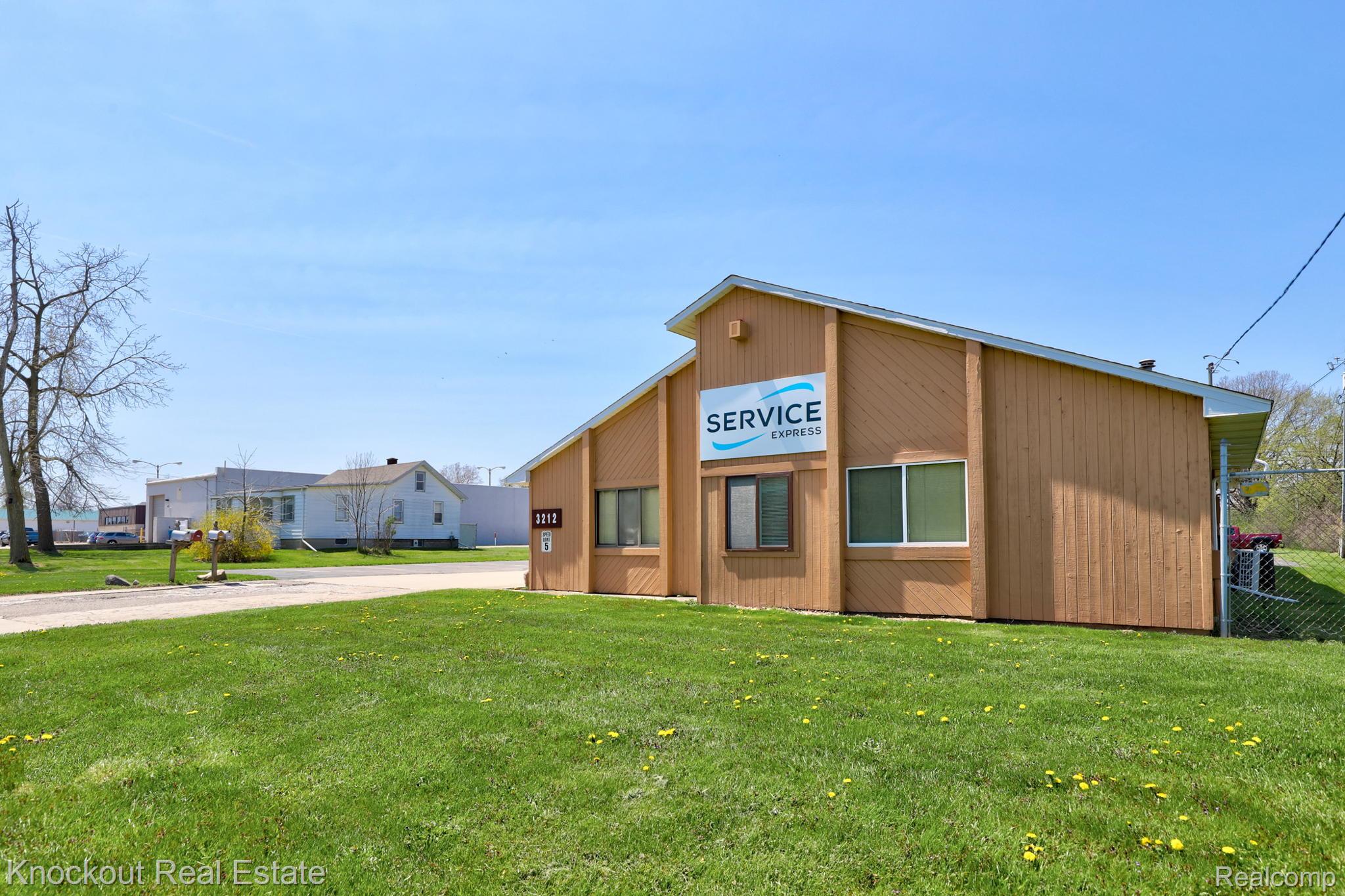 3212 S Dye Road Property Photo 6