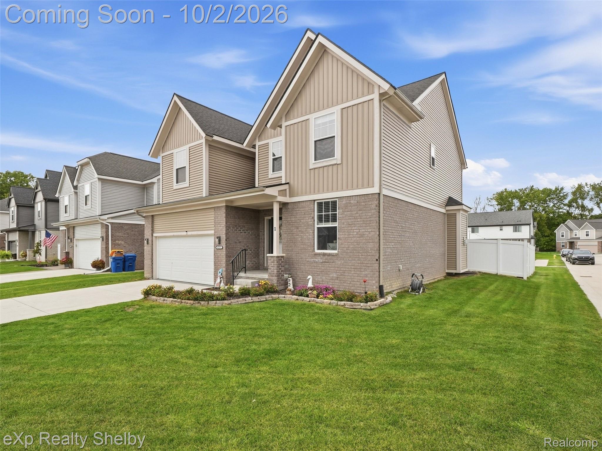 47375 Bayside Circle Property Photo 3