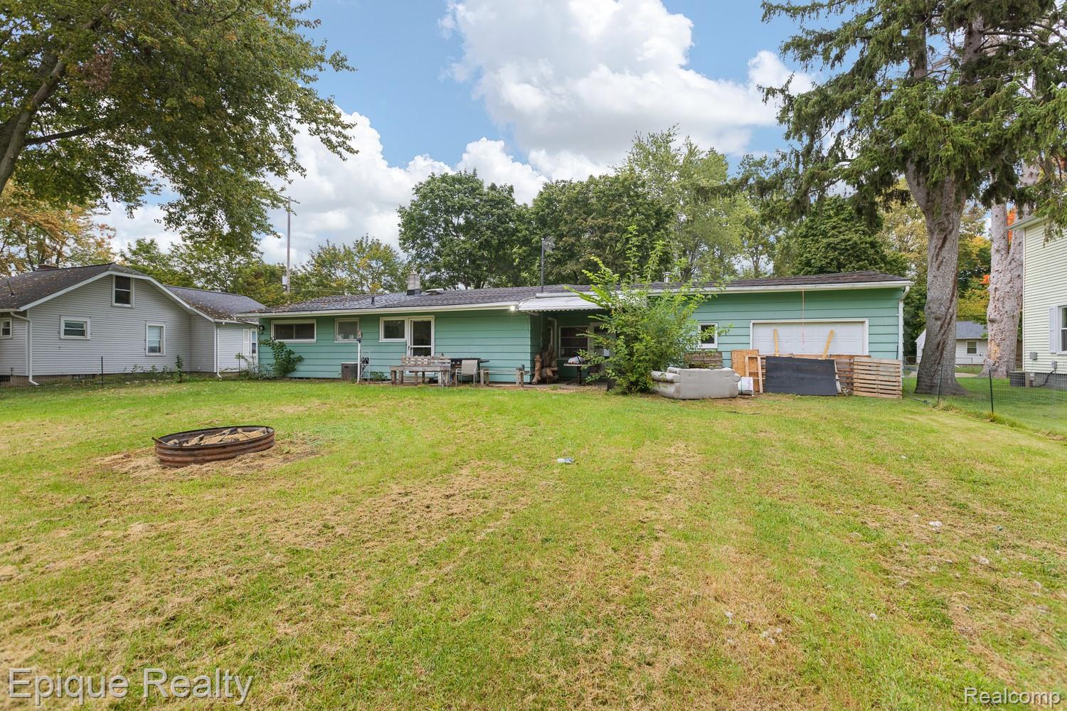 1231 Vine Street Property Photo 6