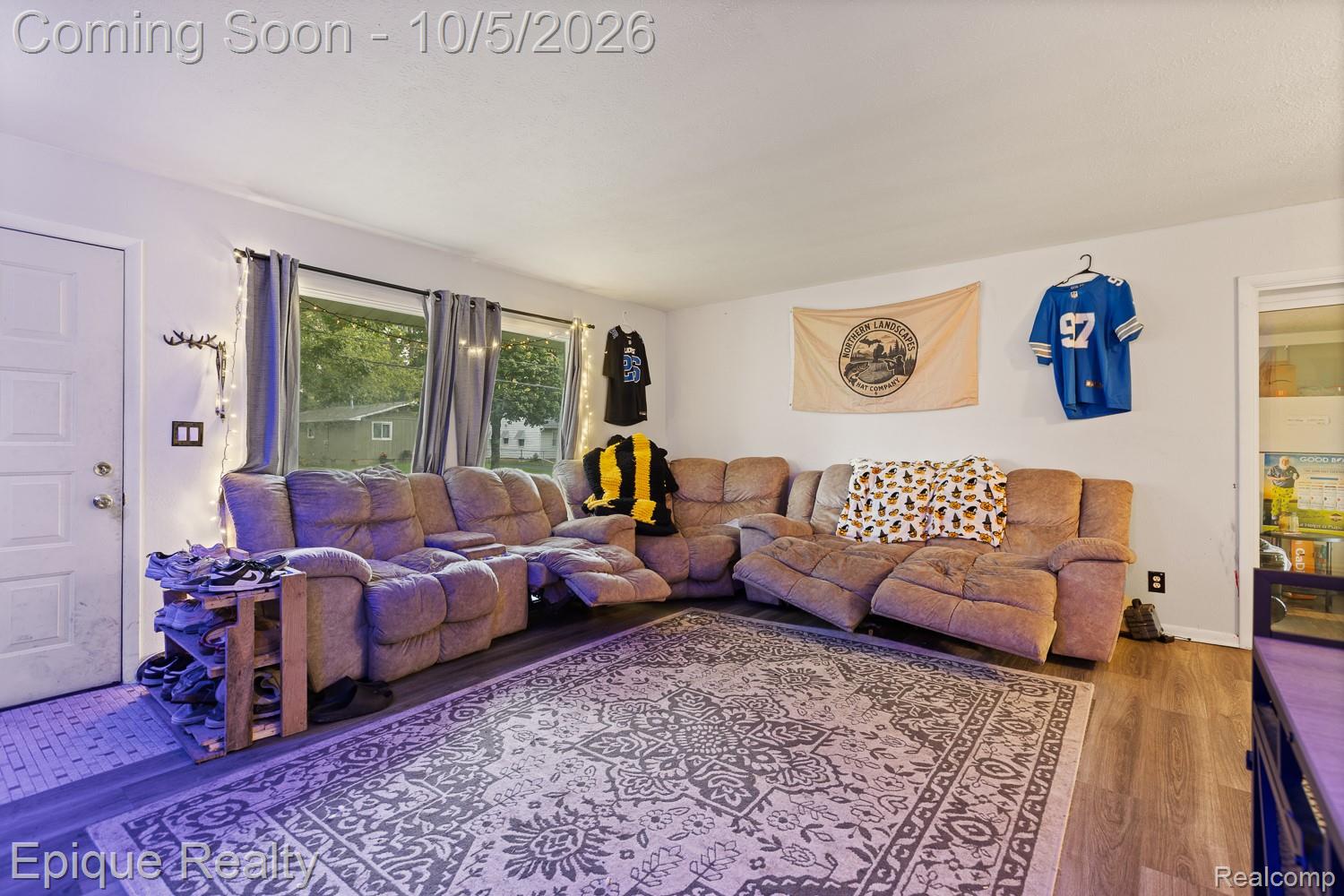1231 Vine Street Property Photo 10