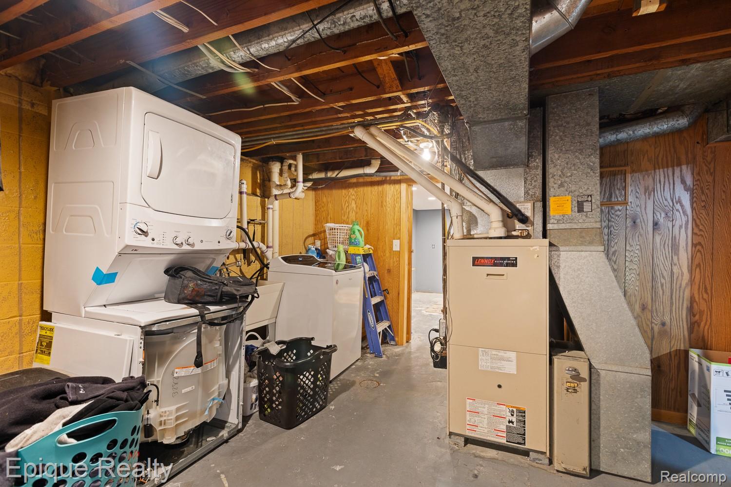 1231 Vine Street Property Photo 37