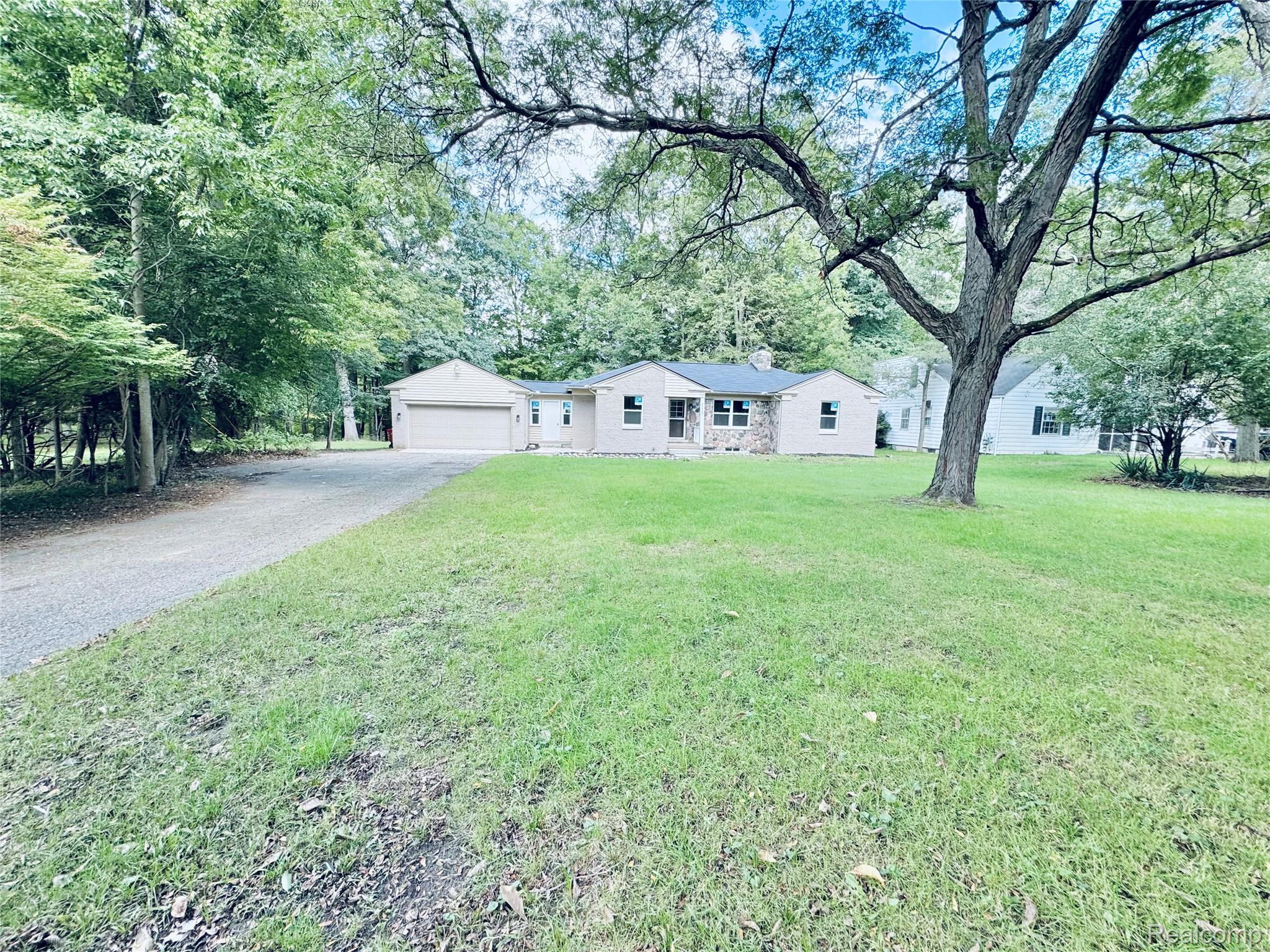 25400 Larkins Street Property Photo 1