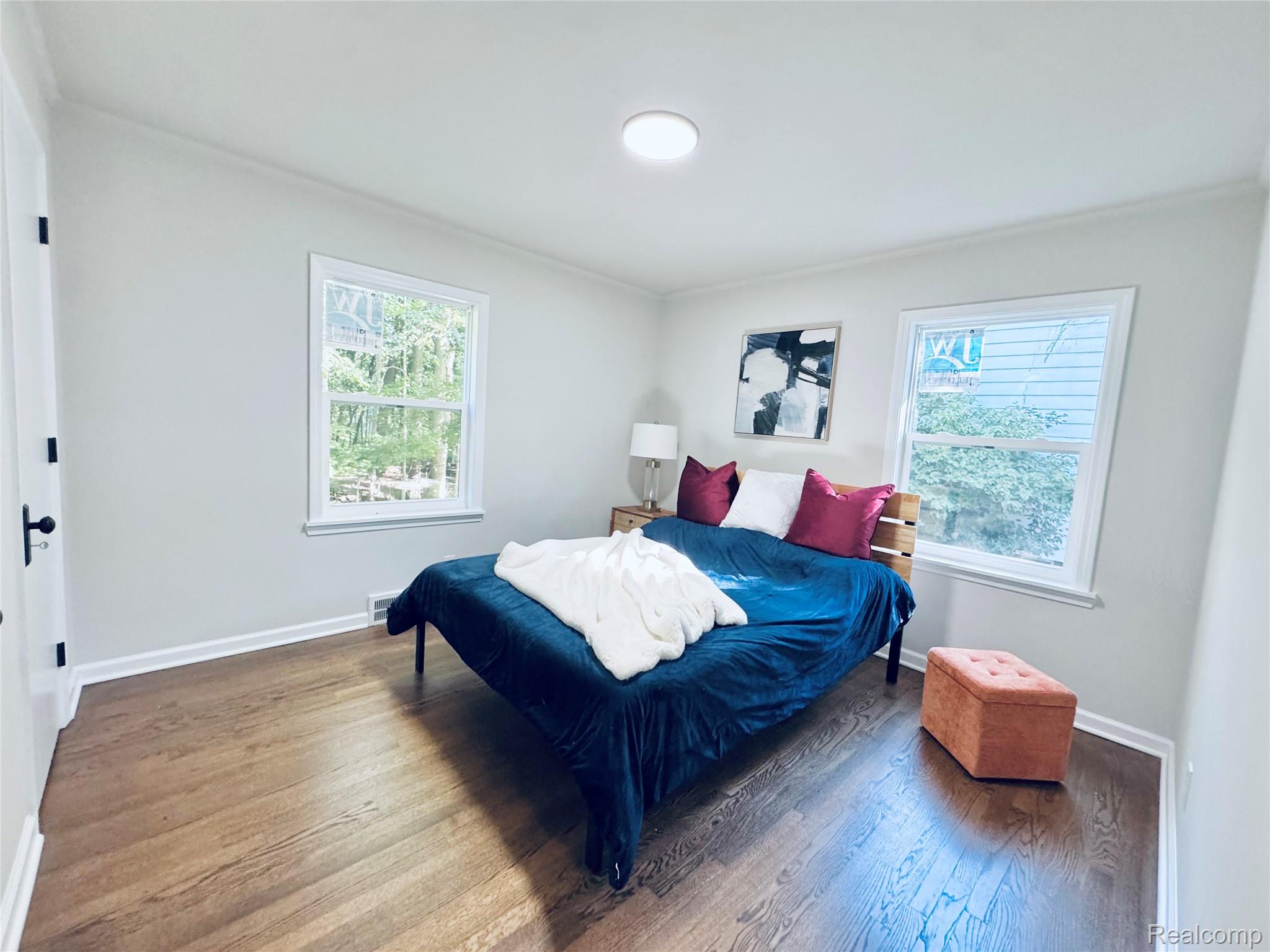 25400 Larkins Street Property Photo 17