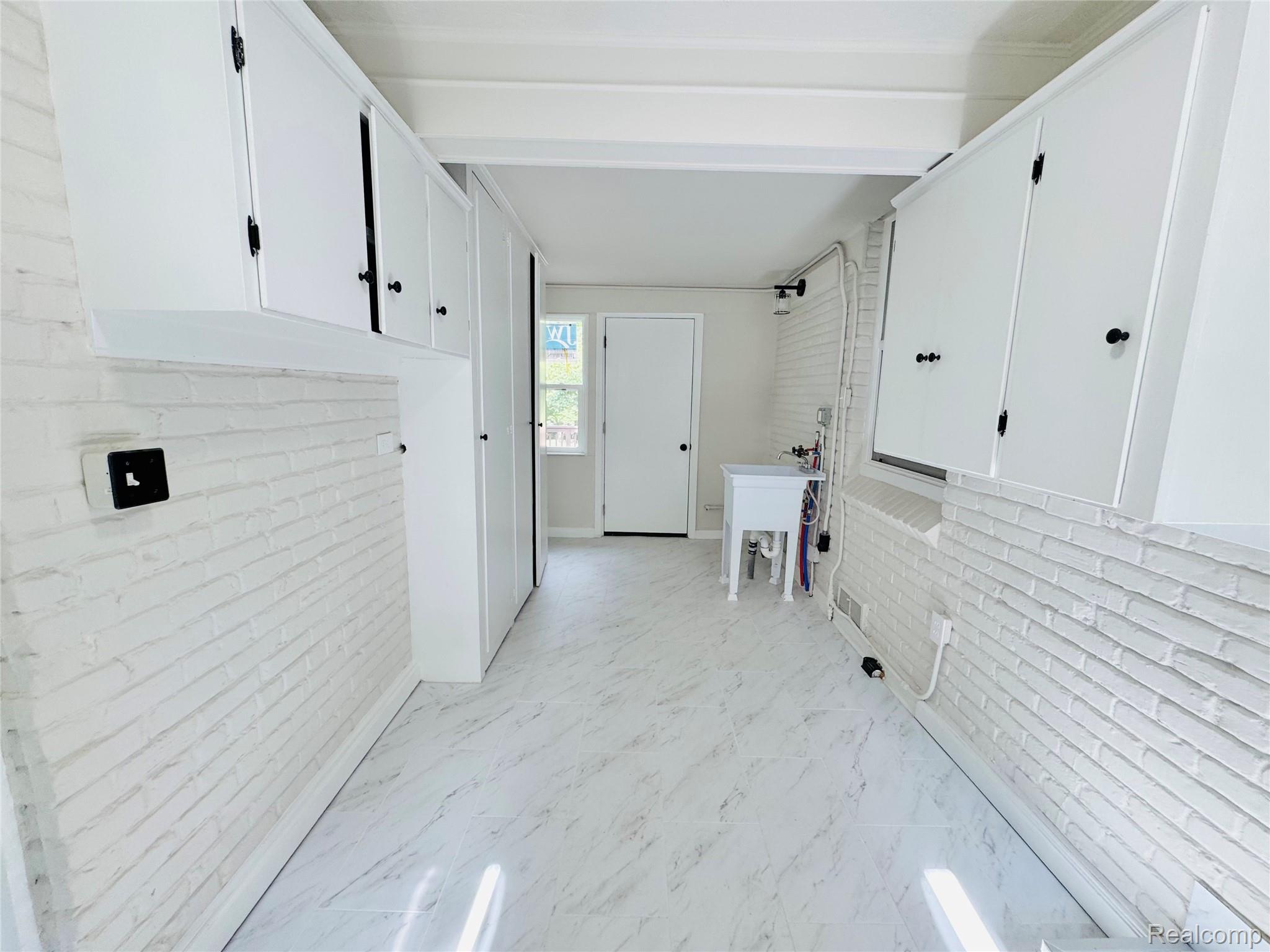 25400 Larkins Street Property Photo 22