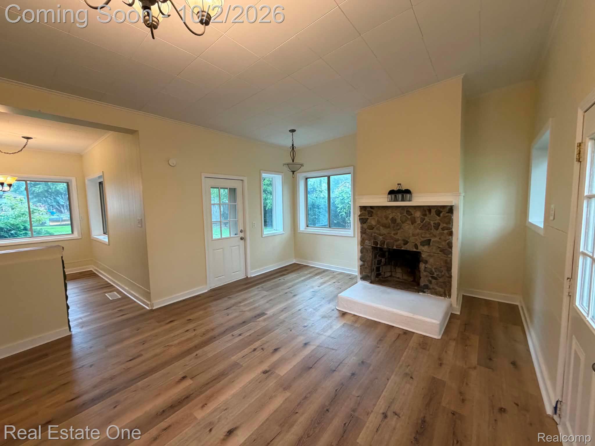 1131 Kettering Street Property Photo 5