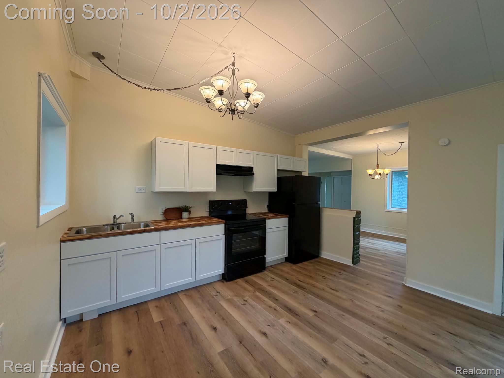 1131 Kettering Street Property Photo 7