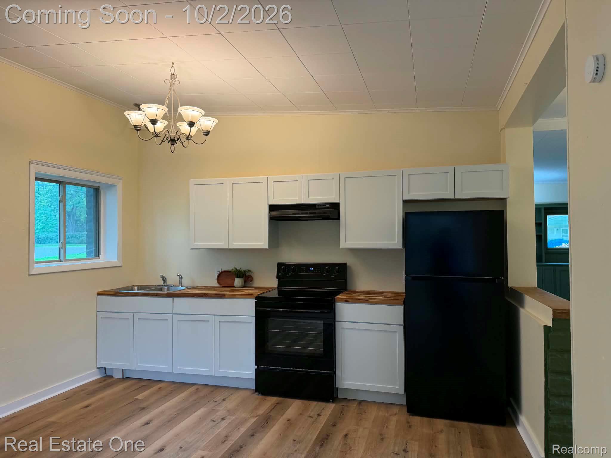 1131 Kettering Street Property Photo 9