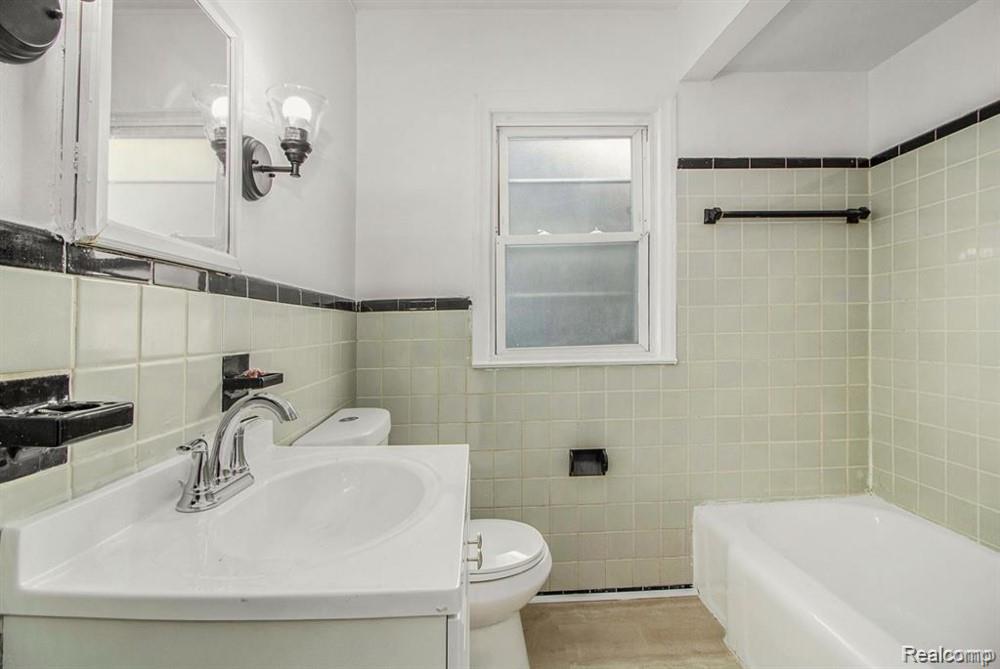 9909 Asbury Park Property Photo 1
