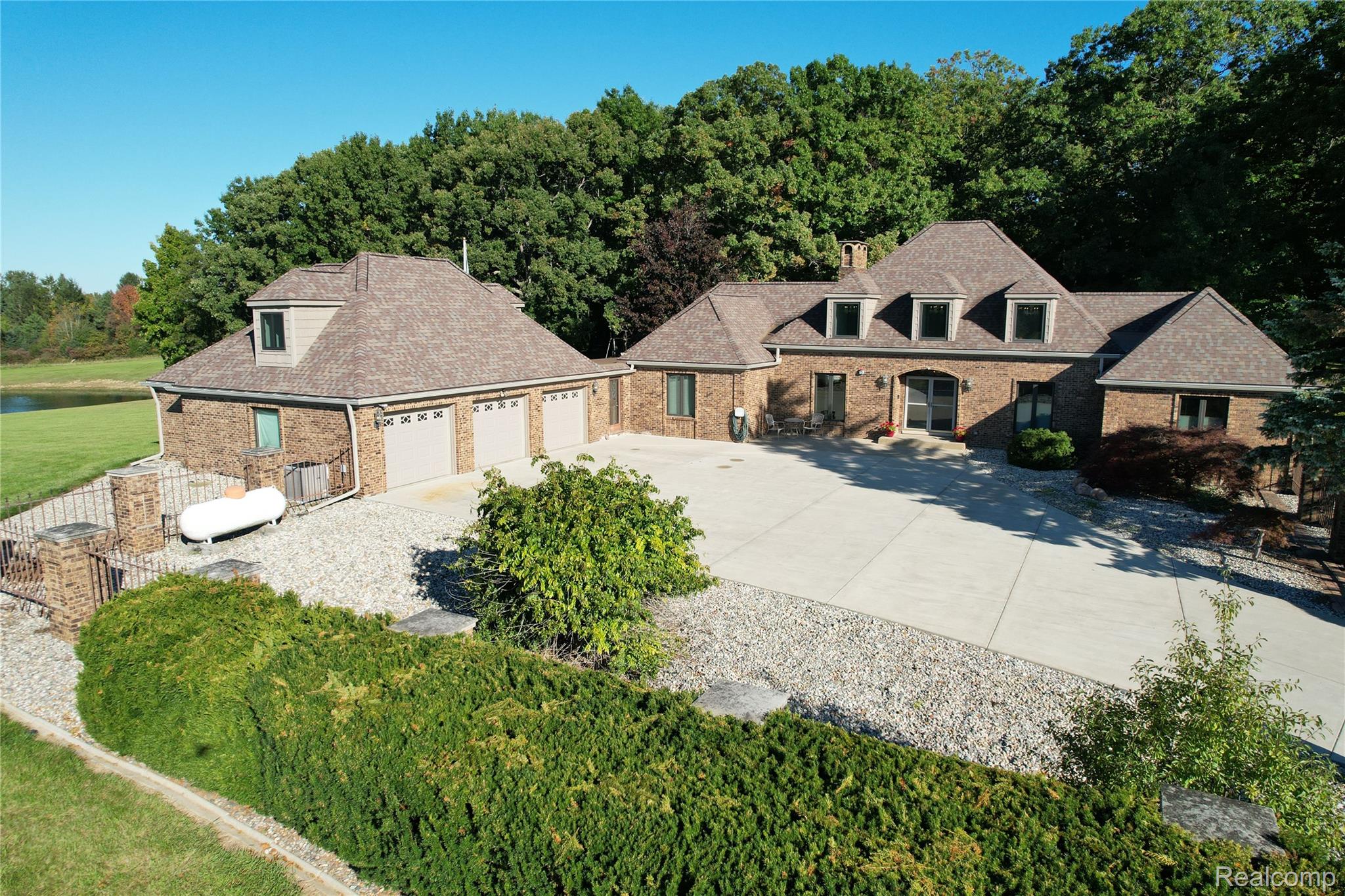 9515 E Bristol Road Property Photo 1