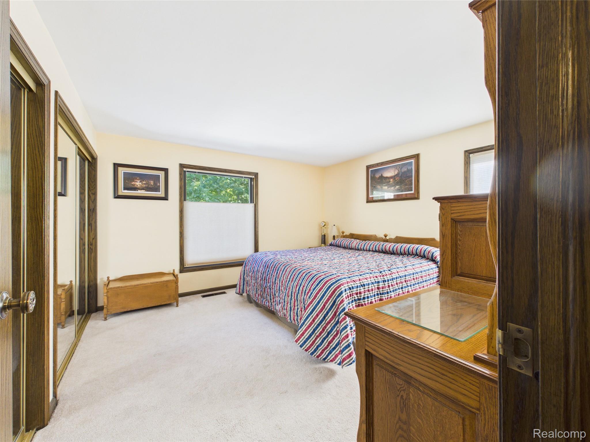 9515 E Bristol Road Property Photo 23