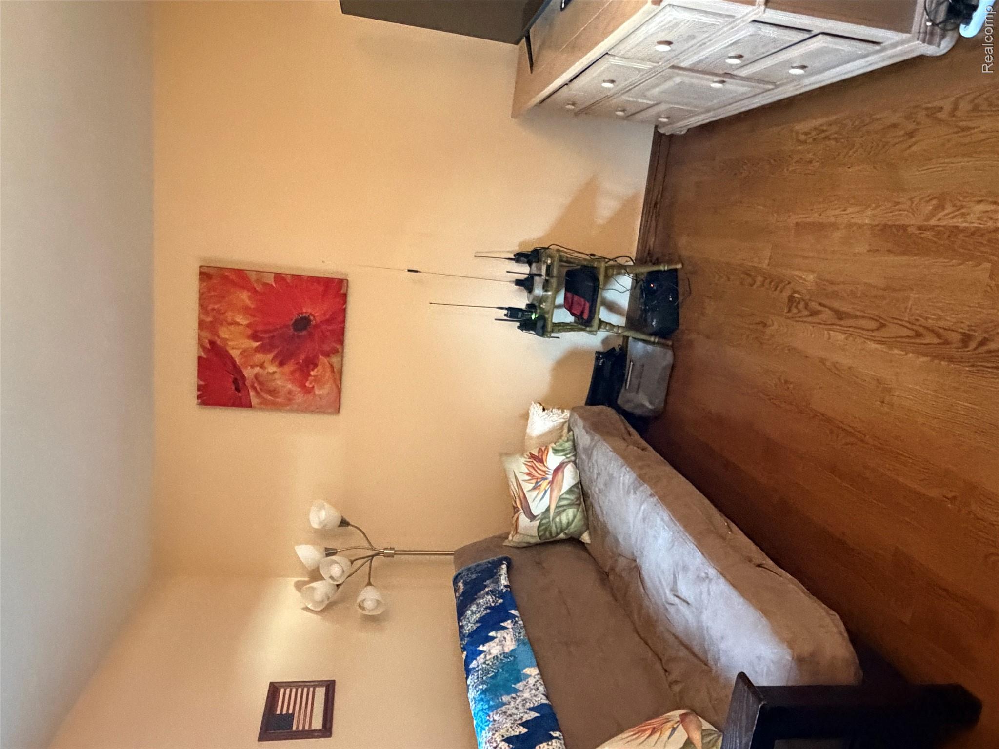9515 E Bristol Road Property Photo 29