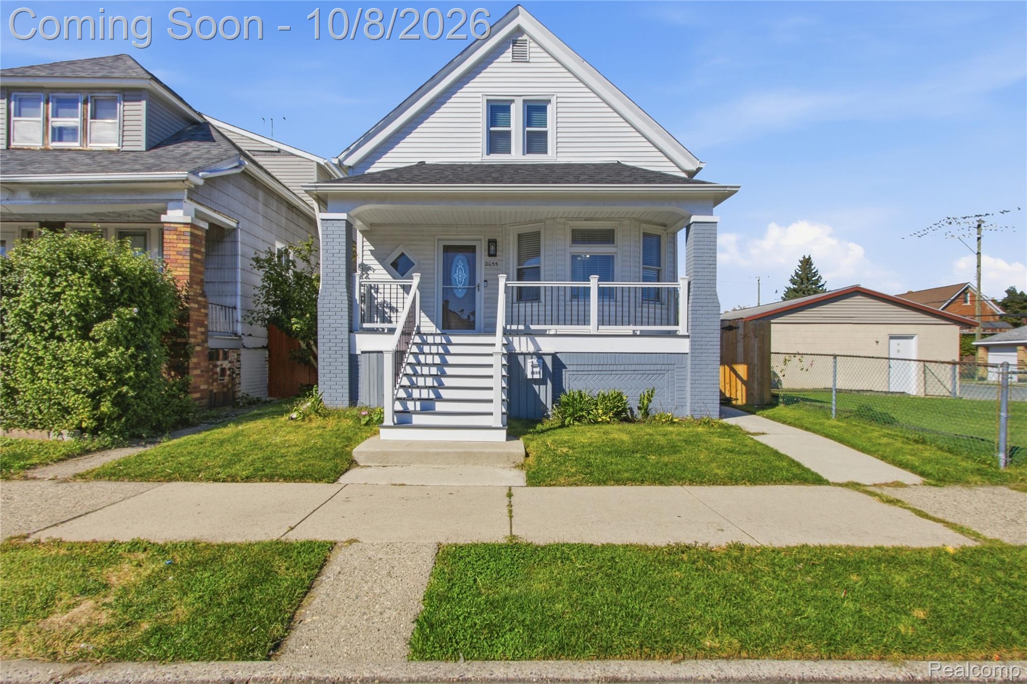 2055 Evaline Street Property Photo 1