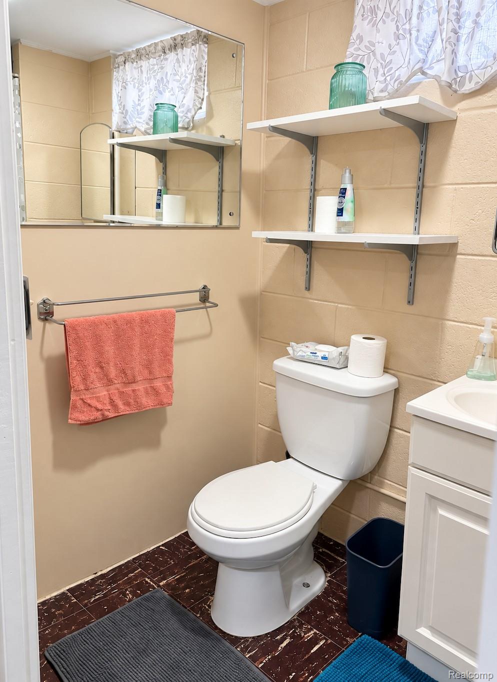 22701 Princeton Street Property Photo 25