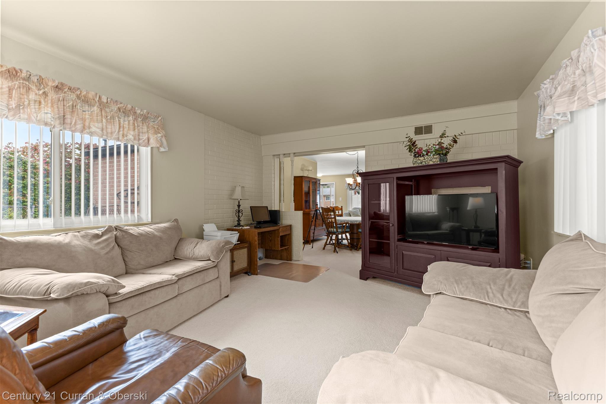 627 Darwin Street Property Photo 11