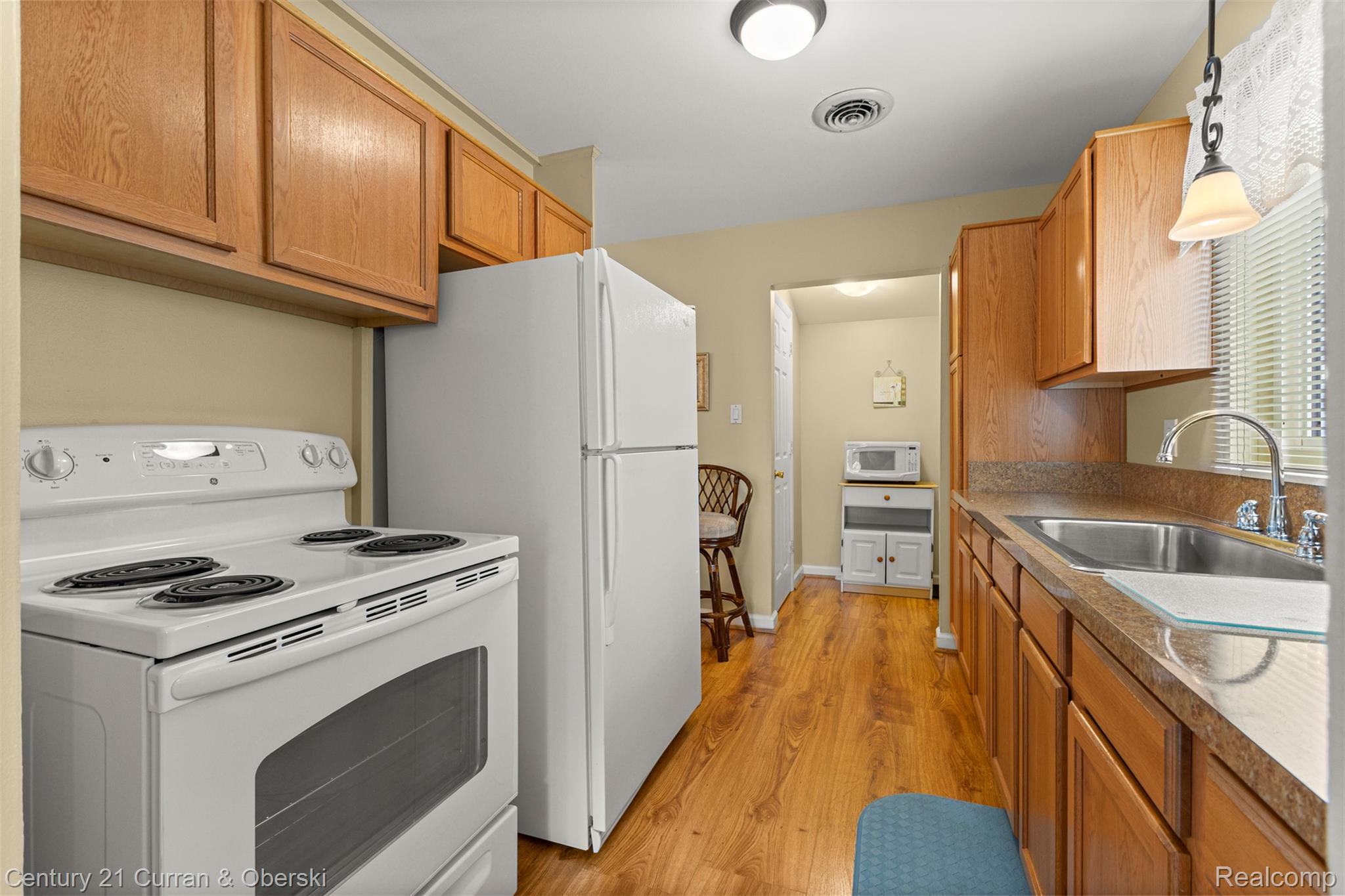 627 Darwin Street Property Photo 14