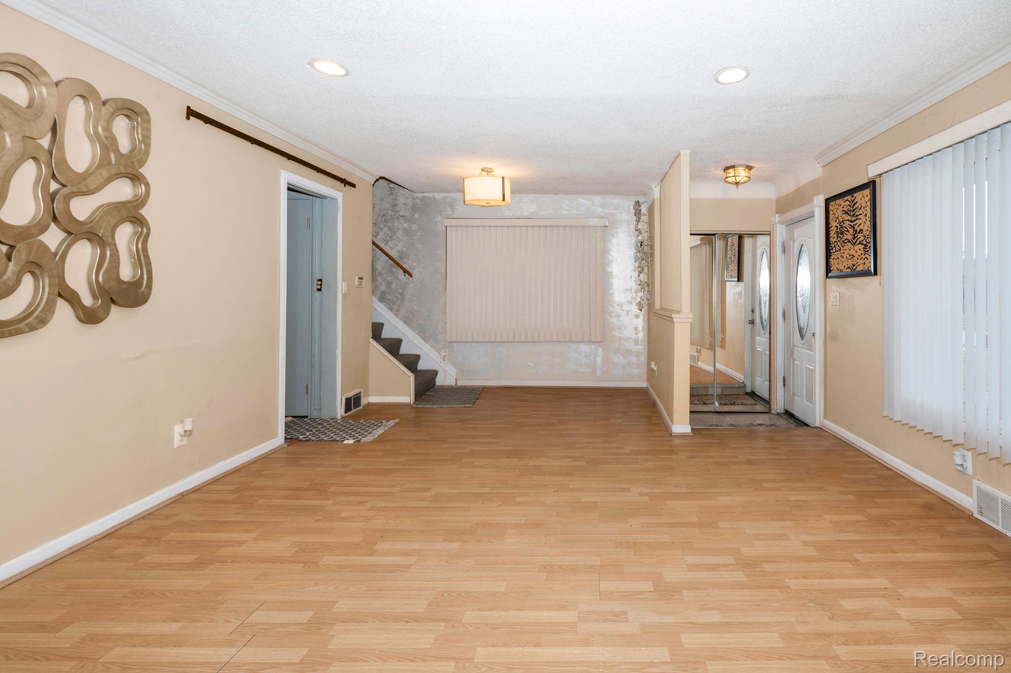 29249 Everett Street Property Photo 3